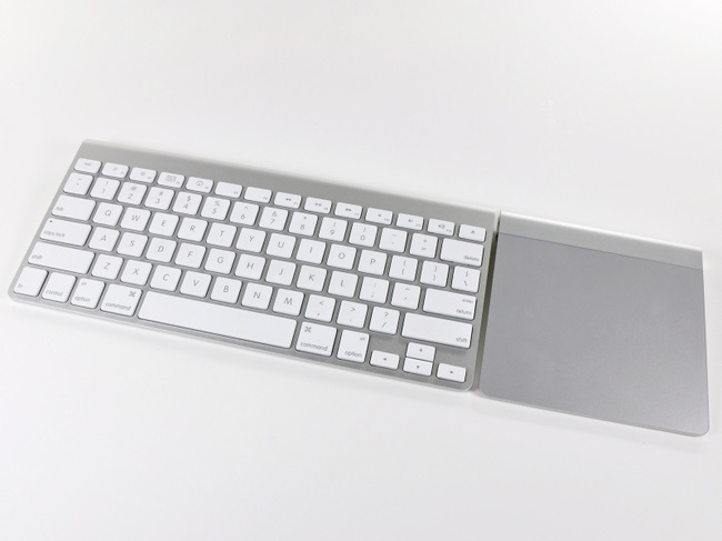 苹果 Magic Trackpad 无线多点触控板与 Apple Wireless Keyboard 无线键盘