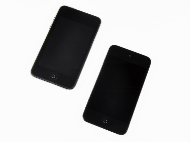 苹果 iPod touch 4 和上一代 iPod touch 对比