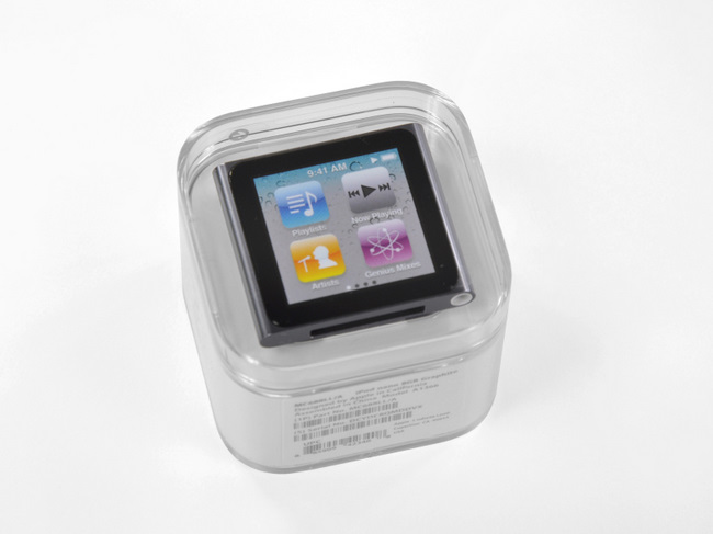包装盒里的第六代苹果 iPod nano