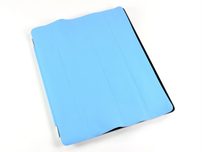 去掉磁铁后苹果 Smart Cover 保护套盖在 iPad 2 上的效果