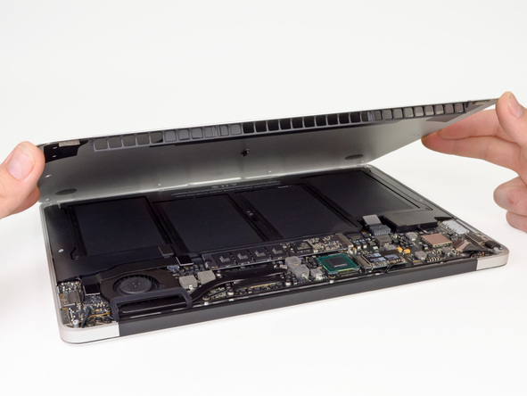 2012 款苹果 MacBook Air 笔记本电脑拆机组图
