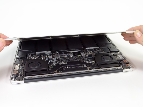 2012 款 Retina 屏苹果 MacBook Pro 笔记本电脑拆机