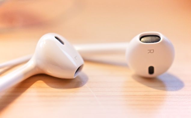 苹果 EarPods 耳机